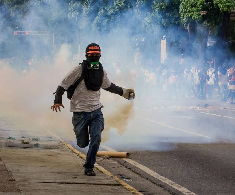 Χάος στη Βενεζουέλα: Τρεις διαδηλωτές νεκροί στον απόηχο της «μητέρας όλων των διαδηλώσεων»