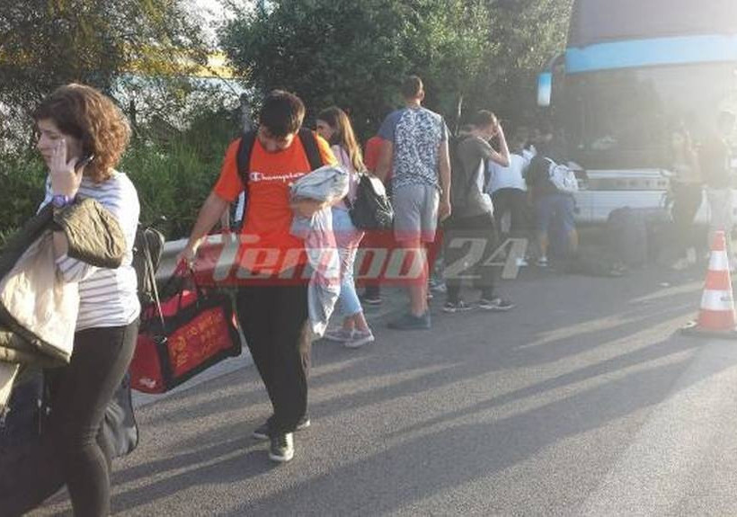 Παραλίγο τραγωδία - Σχολικό λεωφορείο τυλίχθηκε στις φλόγες (photos)