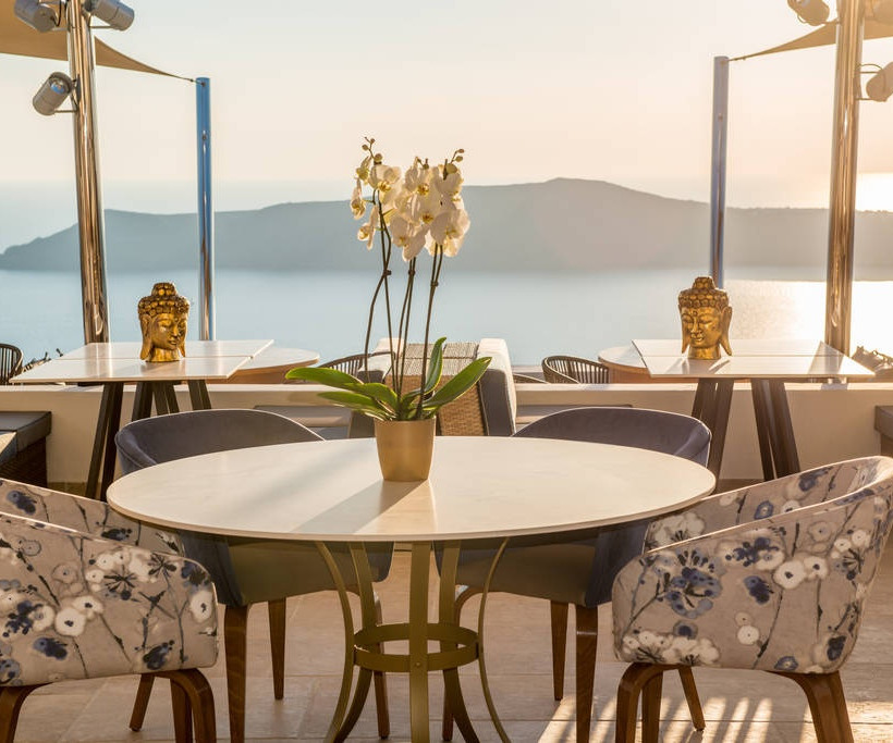 Το πιο διάσημο bar-restaurant στον κόσμο... ήρθε στη Σαντορίνη!!!