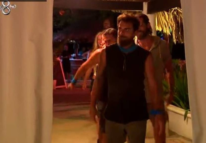 Survivor - Αποκάλυψη: Δείτε πως τα «έσπασαν» στο γλέντι Έλληνες και Τούρκοι! (pics)