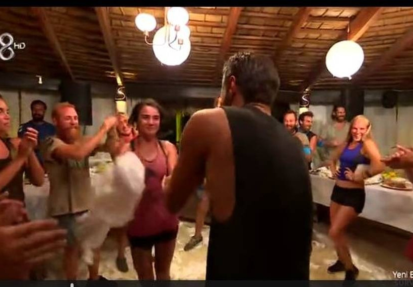 Survivor: Αυτό είναι το «καυτό» πλάνο Βασάλου - Sabriye που δεν είδαμε ποτέ