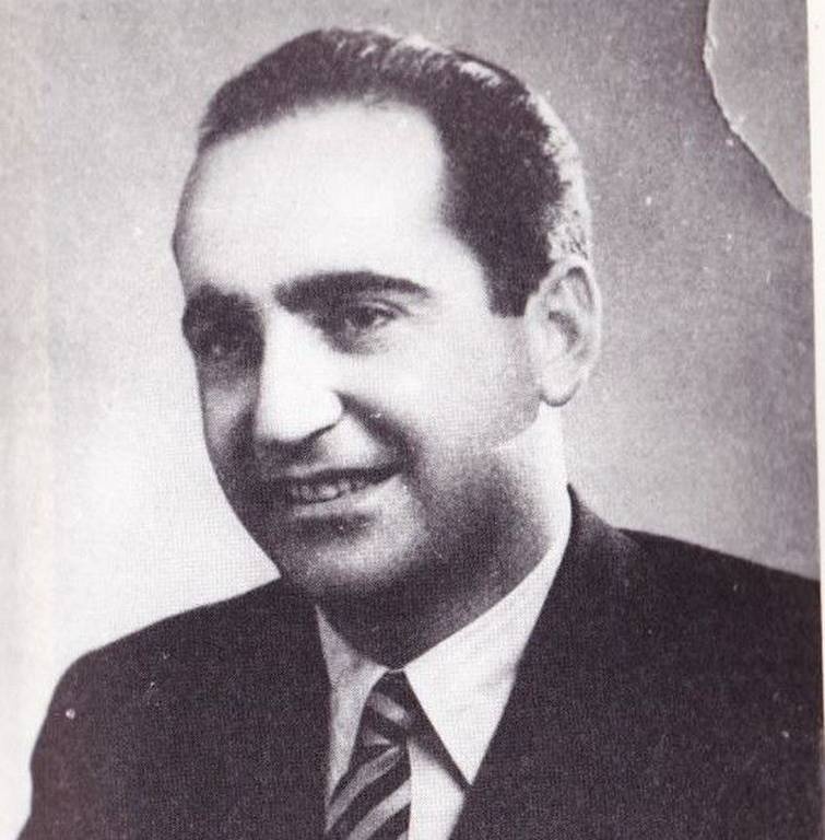 Πέθανε ο Μητσοτάκης: Η ζωή του επίτιμου μέσα από φωτογραφίες (pics)