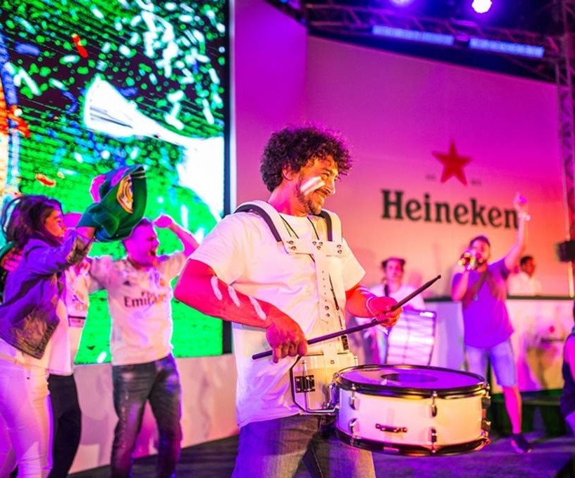 Ένας σταρ του ποδοσφαίρου, μία μπίρα, ένας τελικός και μία κρουαζιέρα…