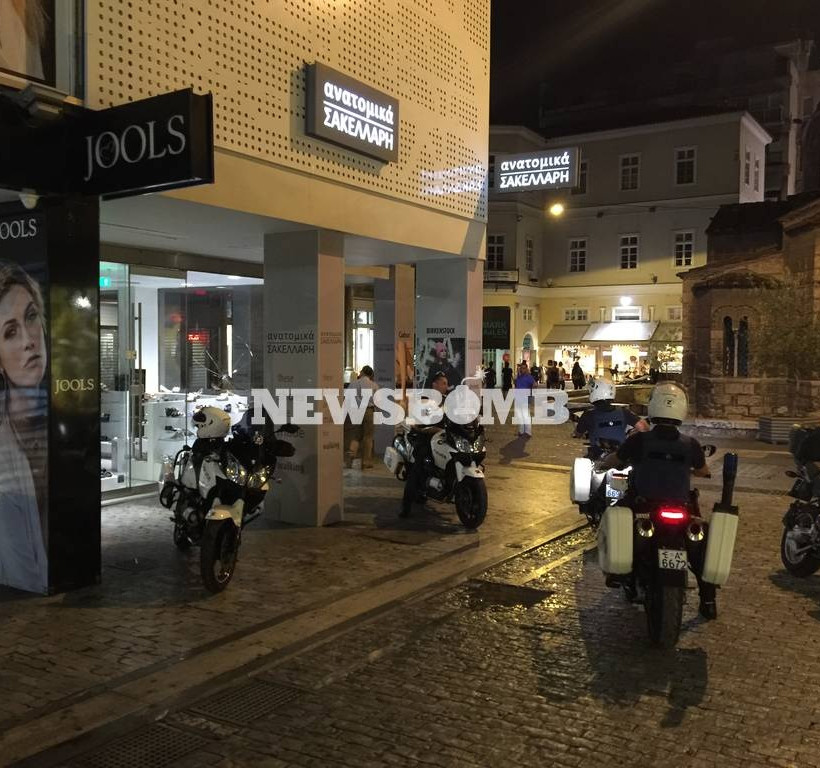 Σοβαρά επεισόδια στο Σύνταγμα κατά την πορεία συμπαράστασης στην Ηριάννα (pics)