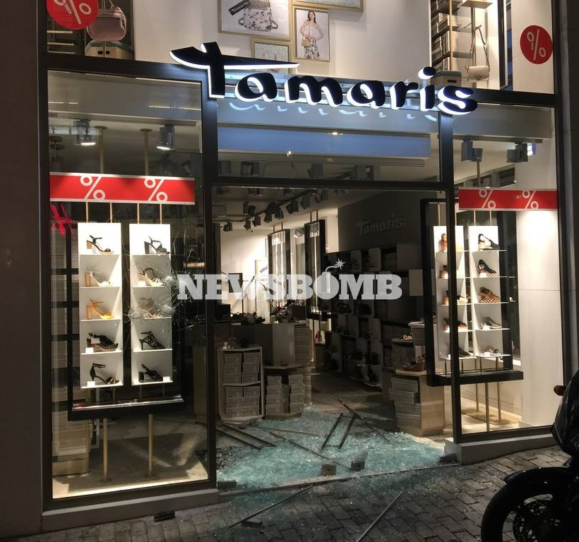 Σοβαρά επεισόδια στο Σύνταγμα κατά την πορεία συμπαράστασης στην Ηριάννα (pics)