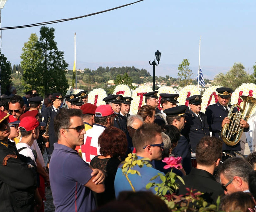Κέρκυρα: Θρήνος στην κηδεία του αδικοχαμένου Ανθυποπυραγού (pics)