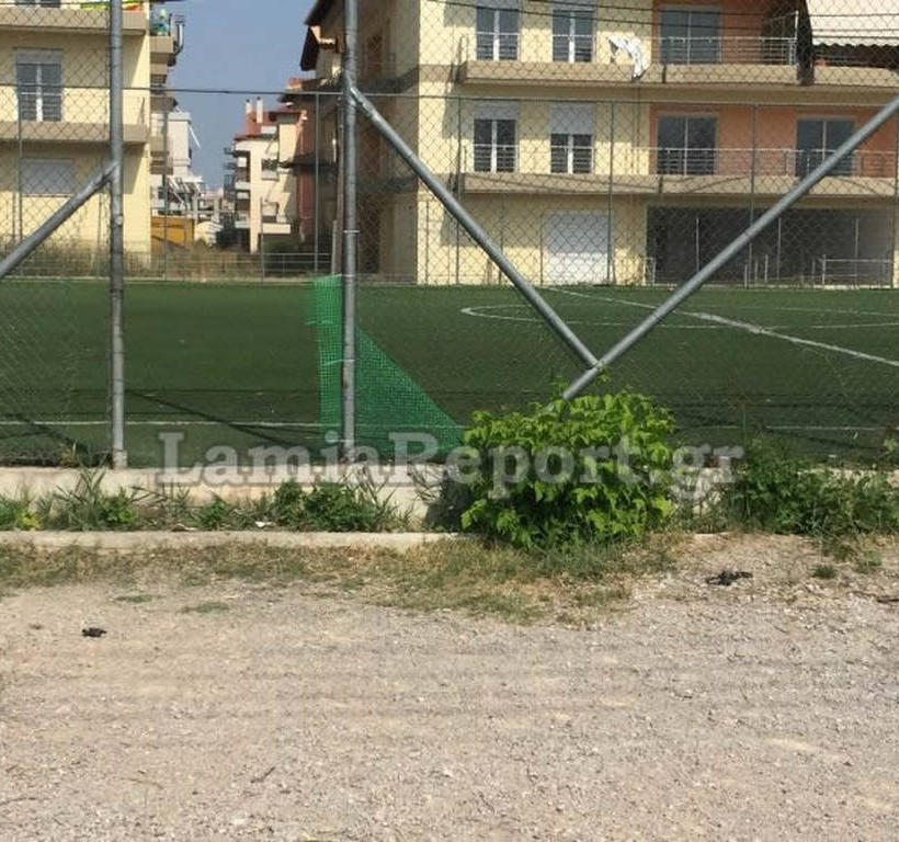 Λαμία: Σοβαρά τραυματισμένος ο 12χρονος που καταπλακώθηκε από τέρμα (photos) 