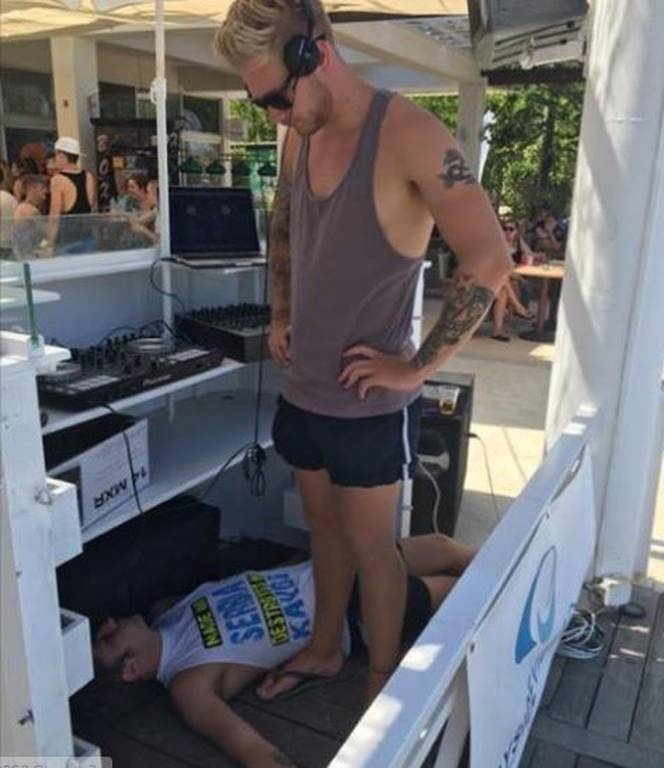 Κάβος: Τα σεξουαλικά όργια με ολόγυμνες και μεθυσμένες τουρίστριες στην Κέρκυρα που έγιναν viral