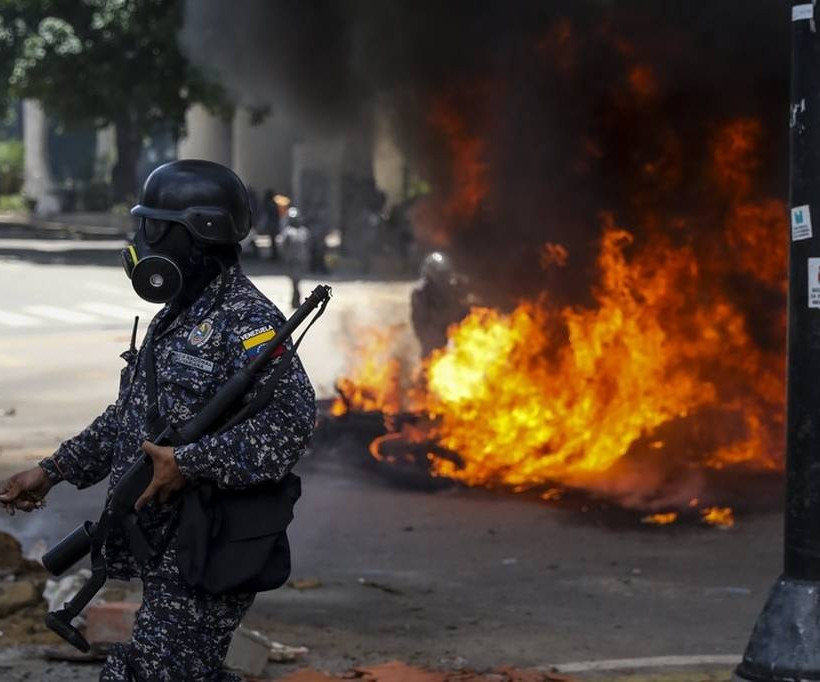Στο αίμα «πνίγηκαν» οι εκλογές στη Βενεζουέλα