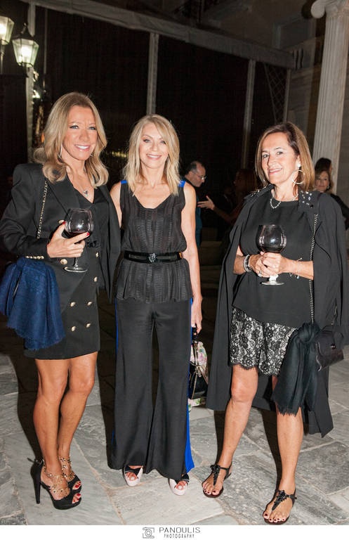 ΜΑΡΙΑΝΝΑ ΛΑΤΣΗ, ΕΛΛΗ ΣΤΑΗ, ΧΡΙΣΤΙΑΝΑ ΚΑΙΣΑΡΗ