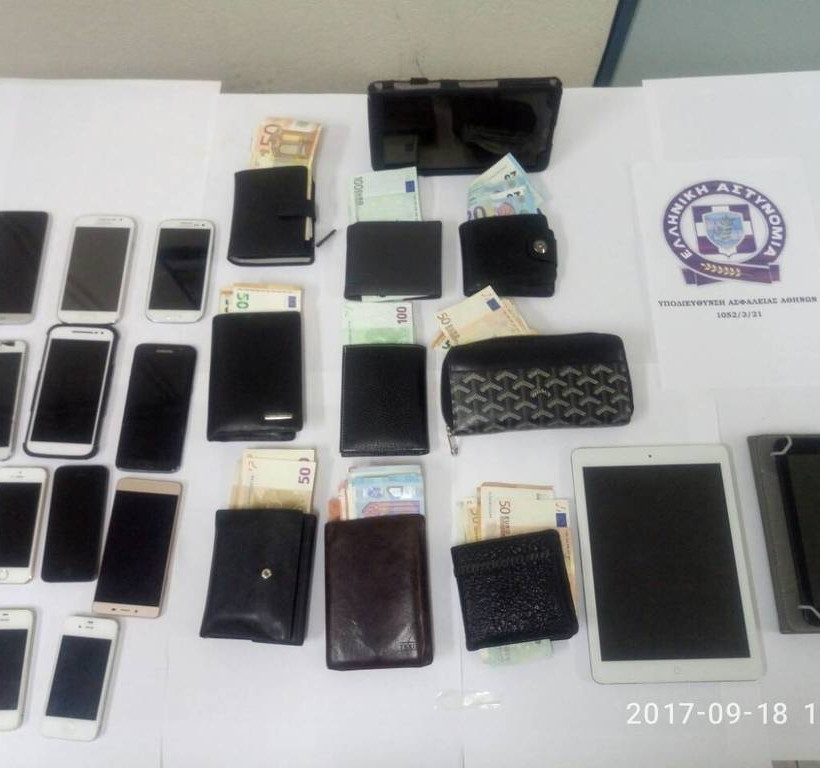 Στα χέρια της Αστυνομίας μεγάλη σπείρα πορτοφολάδων - Είχαν «ξαφρίσει» περισσότερα από 4.000 άτομα