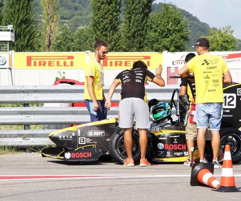 Η Bosch υποστηρίζει την παρουσία των ελληνικών ομάδων φοιτητικής φόρμουλας στους διαγωνισμούς FSAE