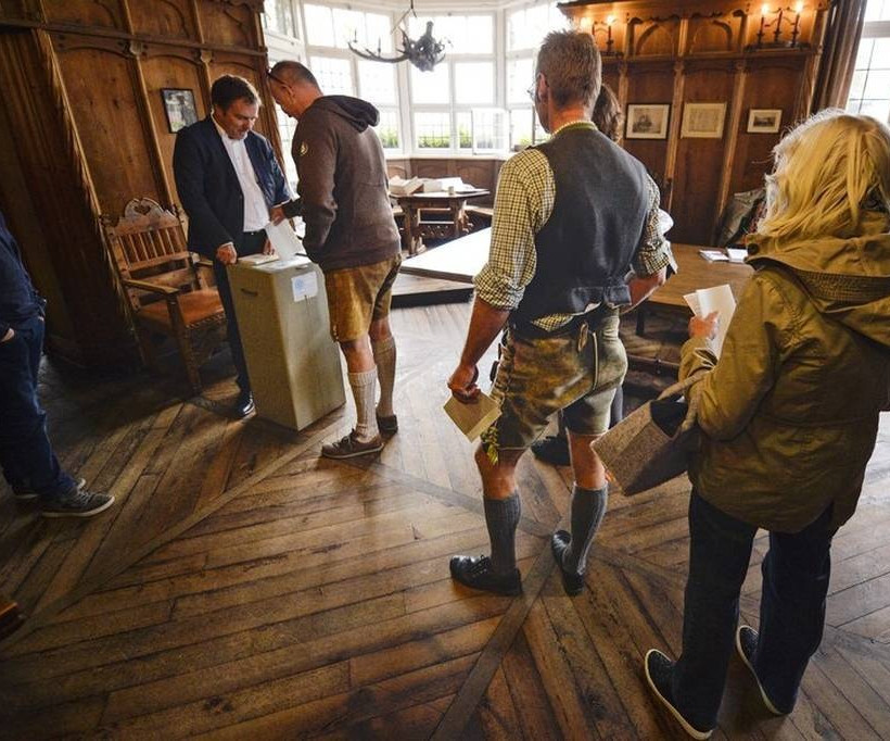 Γερμανικές Εκλογές: Πικρή νίκη για τη Μέρκελ - Σοκ για την Ευρώπη ο «θρίαμβος» του AfD