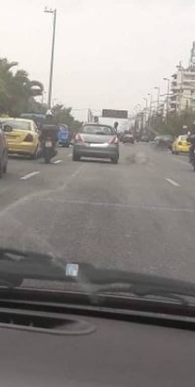 ΕΚΤΑΚΤΟ: Πέθανε ο άνδρας που παρασύρθηκε από αυτοκίνητο στη Λεωφόρο Συγγρού