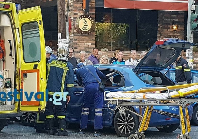 ΕΚΤΑΚΤΟ: Τροχαίο ατύχημα με λεωφορείο - Τρεις τραυματίες