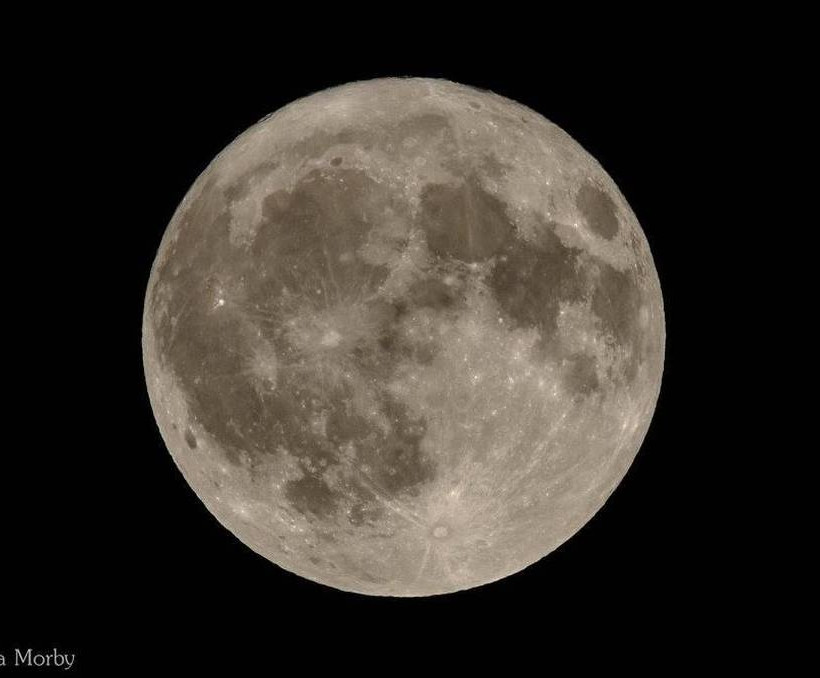 Harvest Moon: Εσείς είδατε το μοναδικό φαινόμενο που... φώτισε το χθεσινό ουρανό (photos)