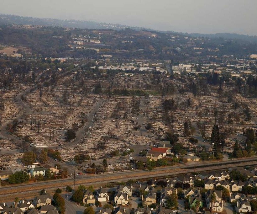 Πύρινος όλεθρος στην Καλιφόρνια: 31 νεκροί, εκατοντάδες αγνοούμενοι