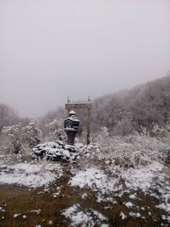 Καιρός LIVE: Το έστρωσε σε αρκετές περιοχές – Δείτε πού χιονίζει ΤΩΡΑ