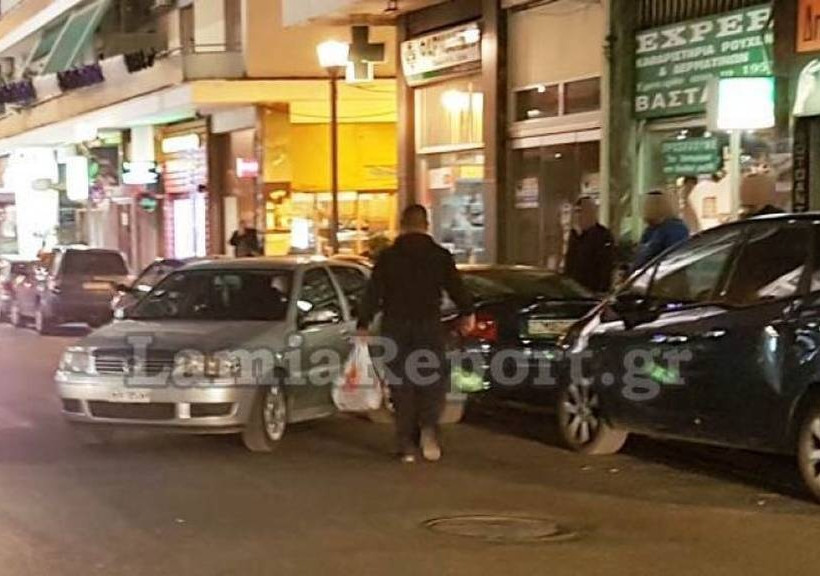 Λαμία: Λύθηκε το χειρόφρενο και προκλήθηκε τροχαίο! (pic)