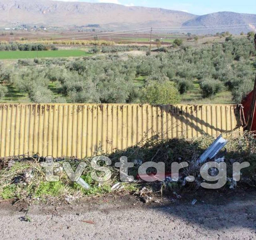 Ανατροπή νταλίκας στην παλιά Εθνική Λιβαδειάς Λαμίας