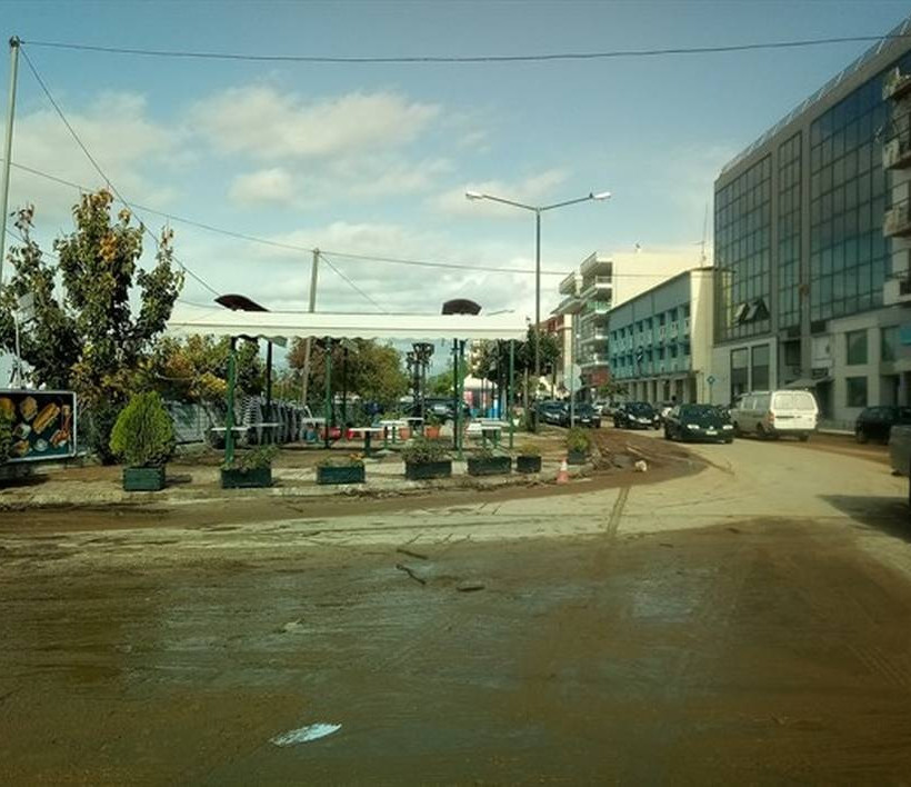 Ηγουμενίτσα: Ζημιές και τόνοι λάσπης από τη νεροποντή (pics)