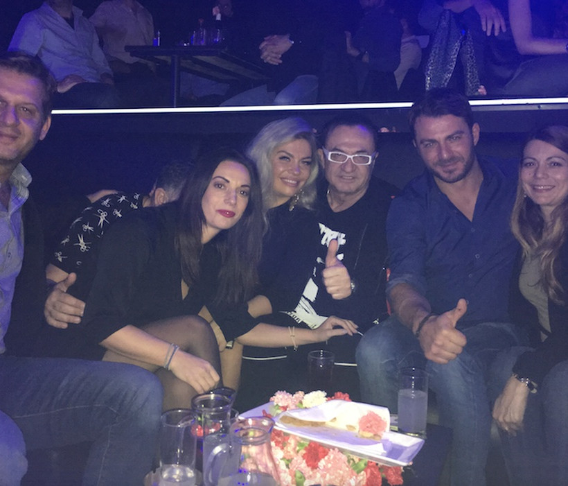 Πάνος Κιάμος – Αντύπας: Δεν σταματούν να υποδέχονται φίλους & συναδέλφους στο «Club 22»!