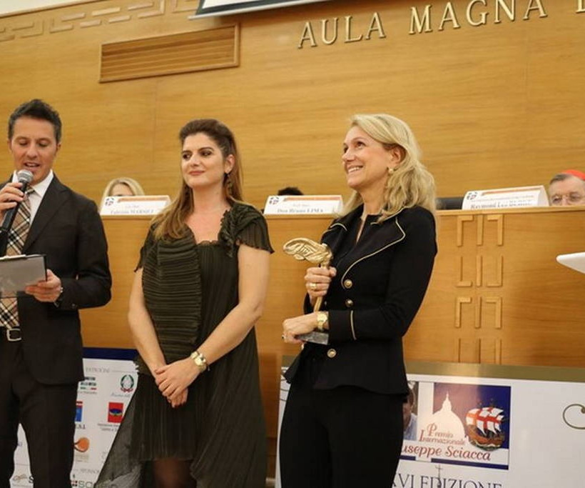 «Giuseppe Sciacca»: Αξιοσήμαντες προσωπικότητες και νέοι-φαινόμενα βραβεύτηκαν στη φετινή τελετή 