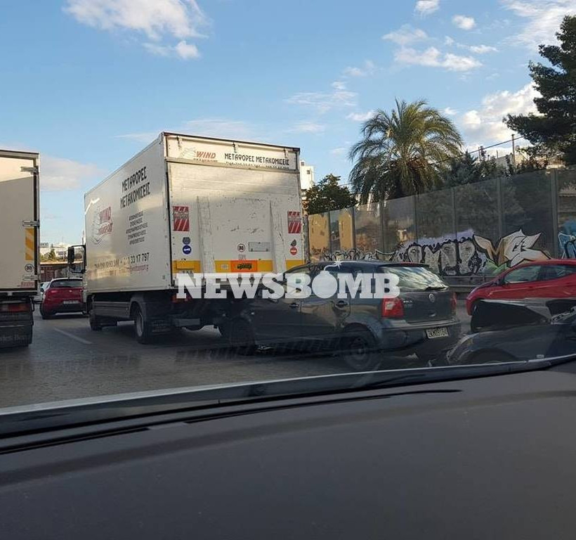 ΕΚΤΑΚΤΟ: Ασύλληπτη καραμπόλα στην Εθνική Οδό Αθηνών - Λαμίας (pics)