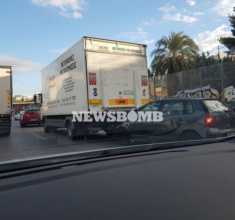 ΕΚΤΑΚΤΟ: Ασύλληπτη καραμπόλα στην Εθνική Οδό Αθηνών - Λαμίας (pics)