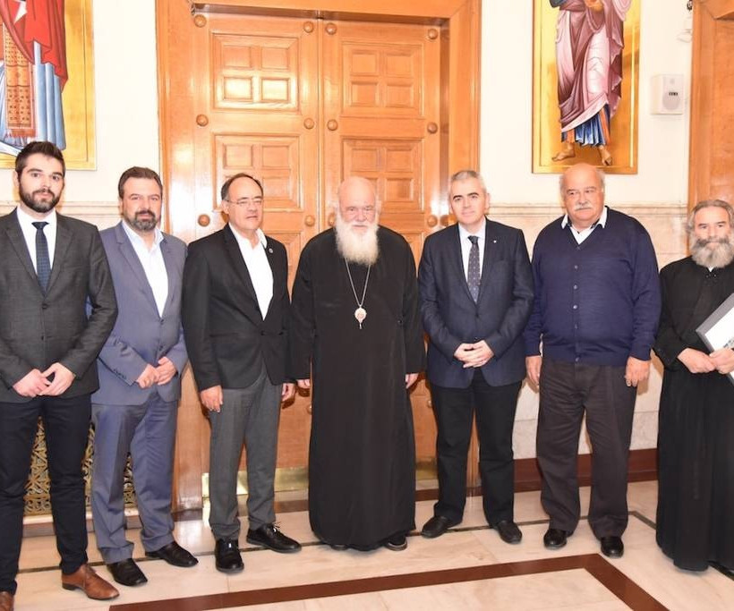 Συνάντηση του Αρχιεπισκόπου με τον βουλευτή Γιάννη Σαρακιώτη (pics)