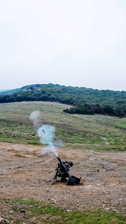 Εκτέλεση βολών βαρέων όπλων πεζικού από τα ΤΕΘ (pics)