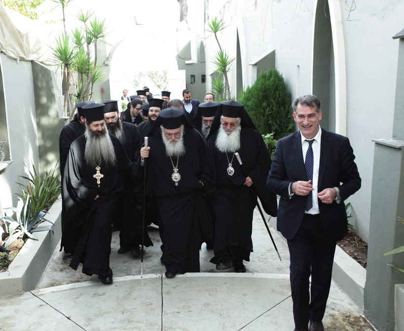  Ο αρχιεπίσκοπος Ιερώνυμος ανακηρύχθηκε επίτιμος δημότης του Ωρωπού (Pics)