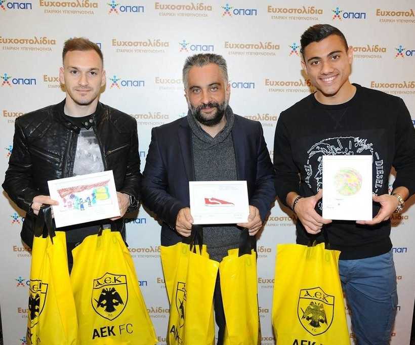 Μιχάλης Μπακάκης, Νίκος Καραούζας (Εμπορικός Διευθυντής ΠΑΕ ΑΕΚ), Γιώργος Γιακουμάκης από την ΠΑΕ ΑΕΚ