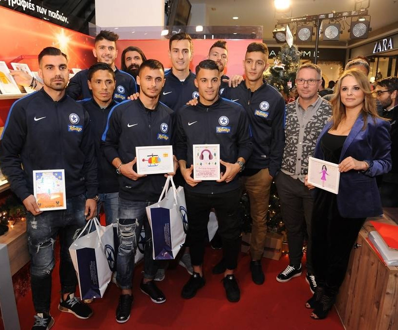 Γιώργος Μανούσος, Χαβιέρ Ούμπιντες, Κυριάκος Κιβρακίδης, Γιώργος Βασιλείου, Δημήτρης Χατζηισαϊας, Γιώργος Ζησόπουλος, Ανδρέας Γιαννιώτης, Αριστοτέλης Καρασαλίδης, Δημήτρης Γιαννούλης, Νταμίρ Κάναντι (Προπονητής Ατρομήτου) & Κάτια Κοξένογλου (Α’ Αντιπρόεδρ