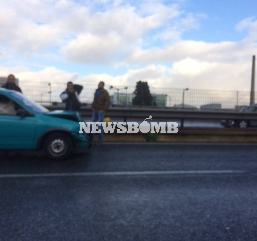 ΕΚΤΑΚΤΟ: Τροχαίο - ΣΟΚ στην Εθνική Οδό Αθηνών - Λαμίας (σοκαριστικές εικόνες και βίντεο)