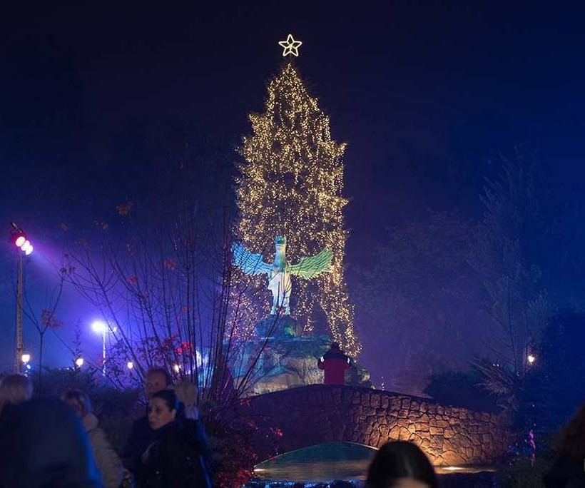 Τα πιο φανταχτερά Χριστούγεννα μόνο στην Κατερίνη (pics)