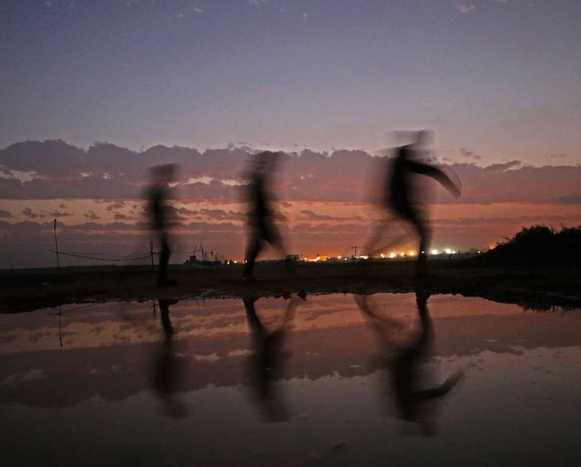 Βίαιες συγκρούσεις στη Λωρίδα της Γάζας – Νεκρός ένας 20χρονος Παλαιστίνιος (pics)