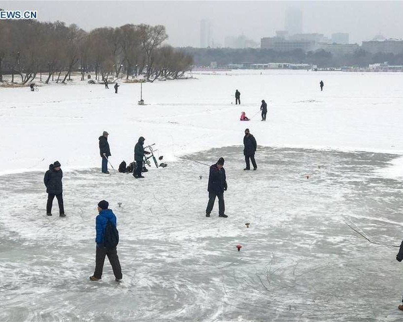 Σφοδρές χιονοπτώσεις «παρέλυσαν» την Κίνα - Τουλάχιστον 21 νεκροί (Pics)