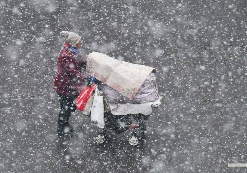 Σφοδρές χιονοπτώσεις «παρέλυσαν» την Κίνα - Τουλάχιστον 21 νεκροί (Pics)