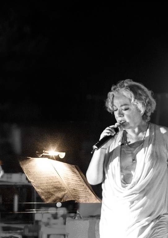 Η Τάνια Τσανακλίδου στο Σταυρό του Νότου 