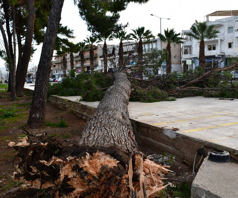 Κακοκαιρία: Στο έλεος των μποφόρ η χώρα