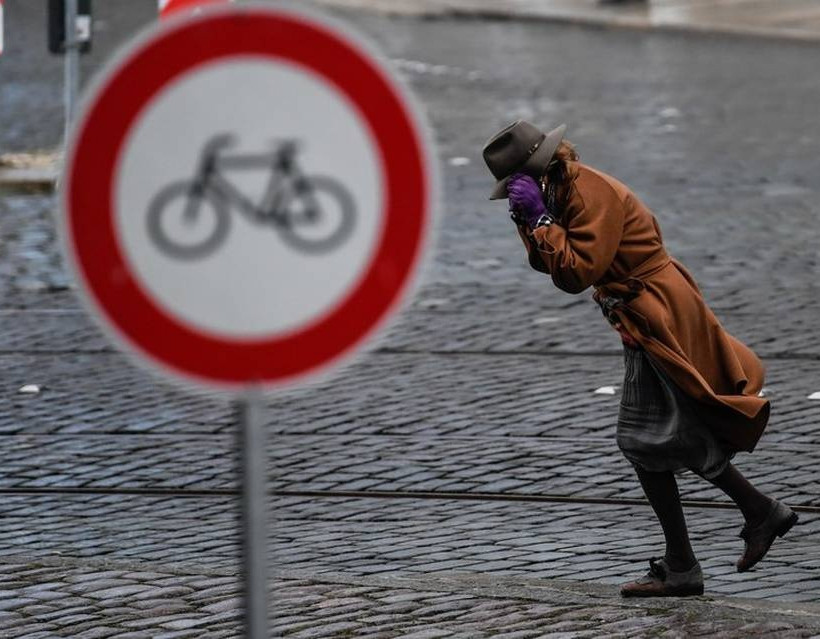 Καταιγίδα «Φρειδερίκη»: Στους 11 ο αριθμός των νεκρών στη Βόρεια Ευρώπη (Pics+Vids)