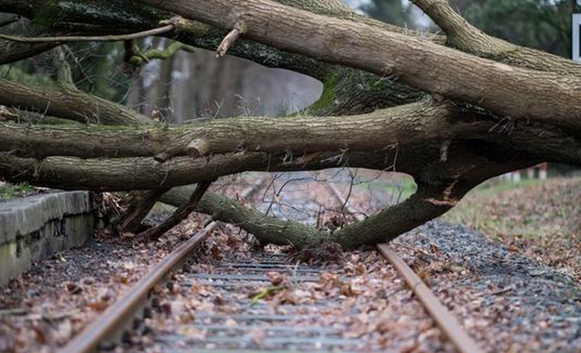 Καταιγίδα «Φρειδερίκη»: Στους 11 ο αριθμός των νεκρών στη Βόρεια Ευρώπη (Pics+Vids)