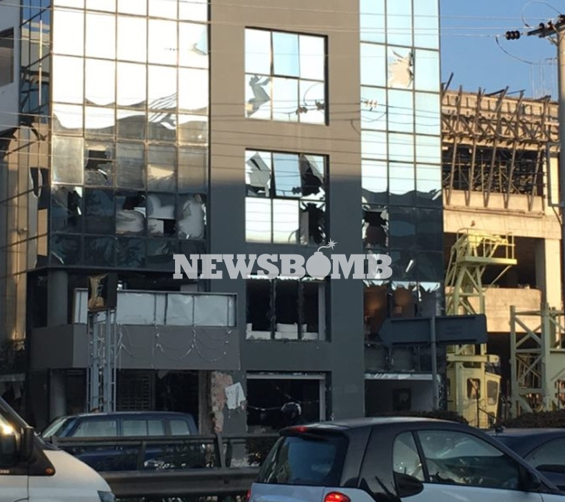 Έκρηξη Κηφισίας: Συγκλονιστικές εικόνες από το «βομβαρδισμένο» κτήριο