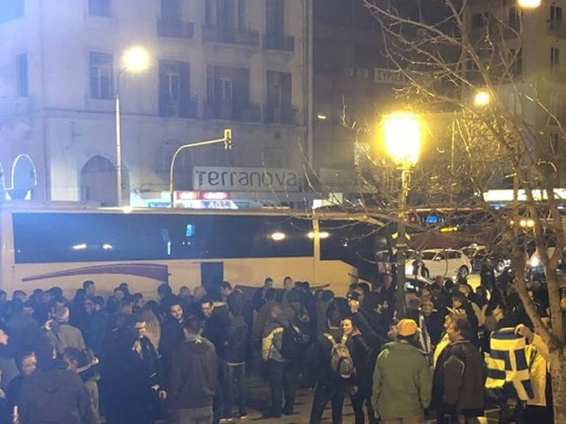 Συλλαλητήριο Αθήνα: Αναχώρησαν τα πρώτα λεωφορεία από Θεσσαλονίκη (pics)