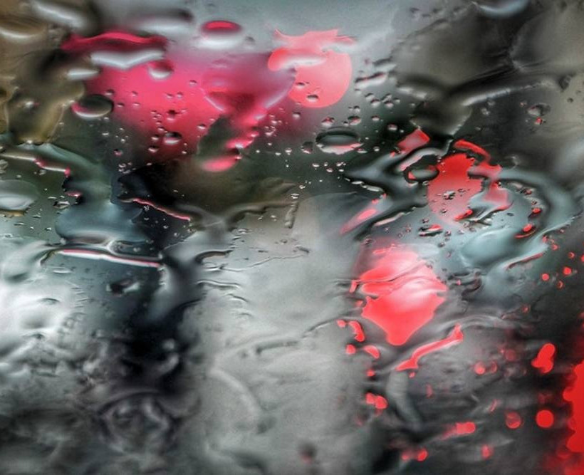 Καιρός - Άνοιξαν οι ουρανοί: Βρέχει με το… τουλούμι στην Αθήνα (pics)