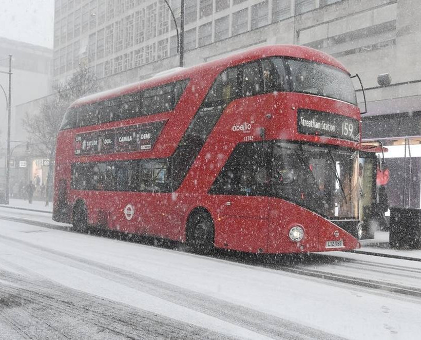 Φονική κακοκαιρία στην Ευρώπη: Στους 60 οι νεκροί - Κινητοποιεί το στρατό η Βρετανία (pics&vid)