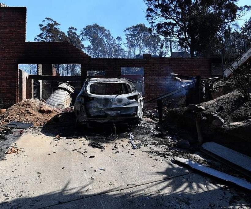 Αυστραλία: Στάχτη δεκάδες κτήρια από πυρκαγιά στην πόλη Τέθρα