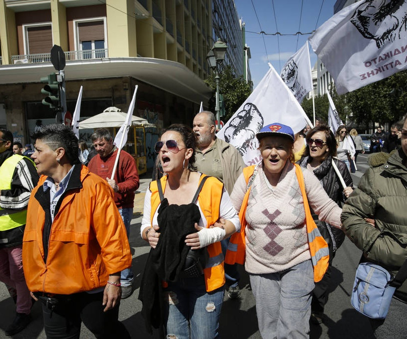 Στη Βουλή οι συμβασιούχοι των Δήμων