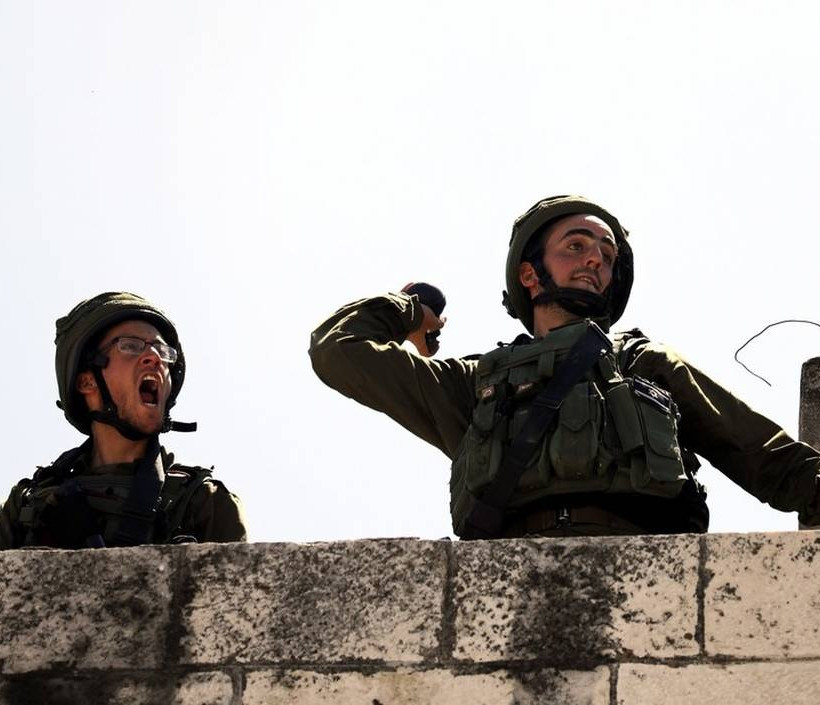 Με αίμα βάφτηκε η Γάζα: Ισραηλινοί στρατιώτες πυροβολούν διαδηλωτές στο «ψαχνό» - 70 τραυματίες